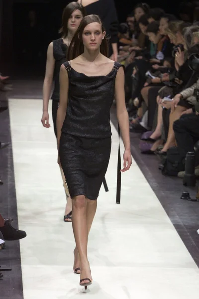 Look 50